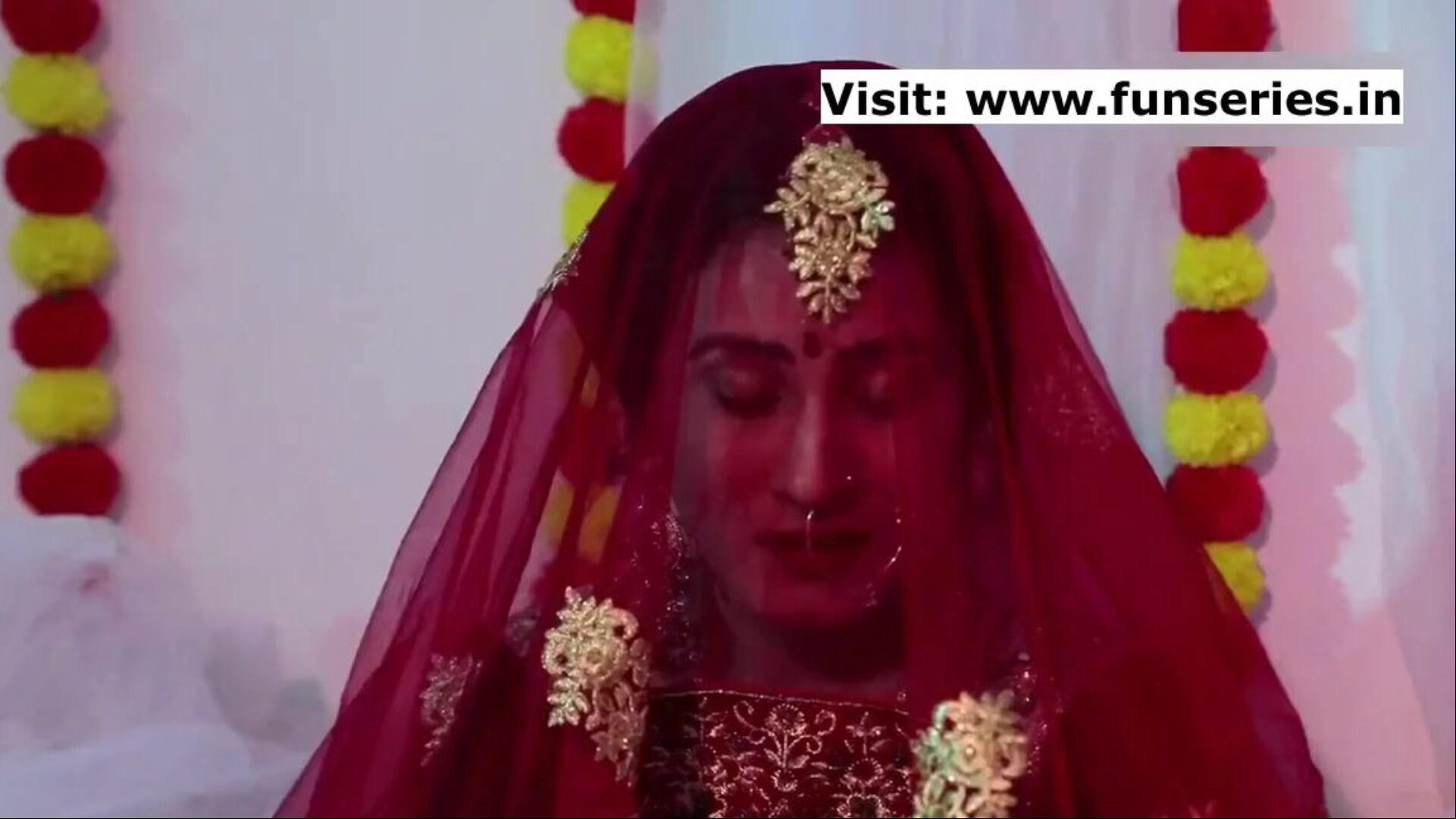 suhagraat عارية - يجب مشاهدة زوجة مثيرة جميلة تجعل suhagrat عارية. تابع واشترك لمزيد من مقاطع الفيديو
